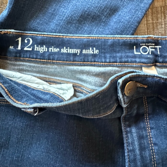 👖Ann Taylor Loft size 12 high rise skinny ankle blue jeans - Picture 3 of 6
